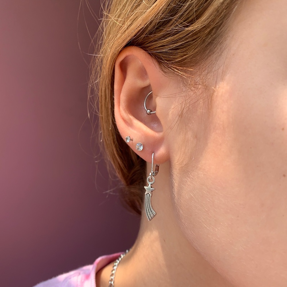 shooting star hoop earrings